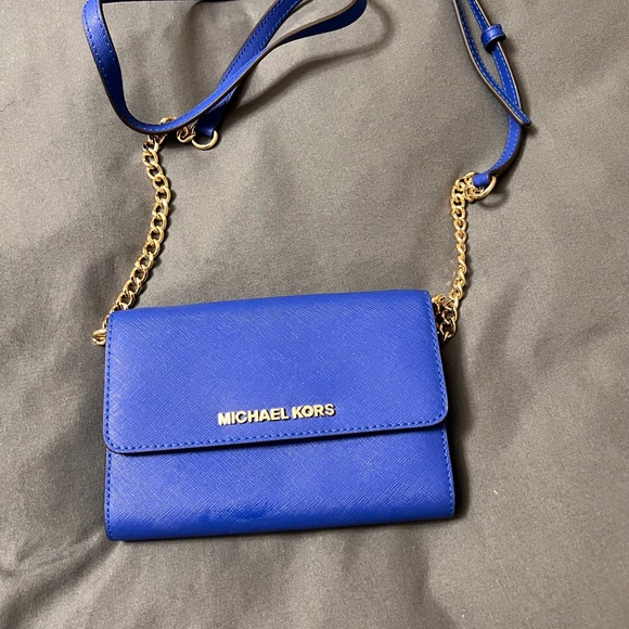 Michael Kors crossbody purse - Picture 8 of 8